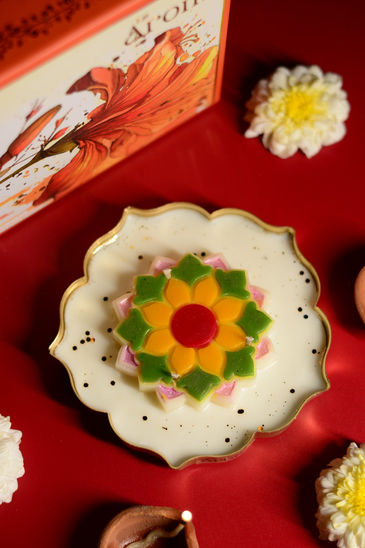 Rangoli Urli Candle