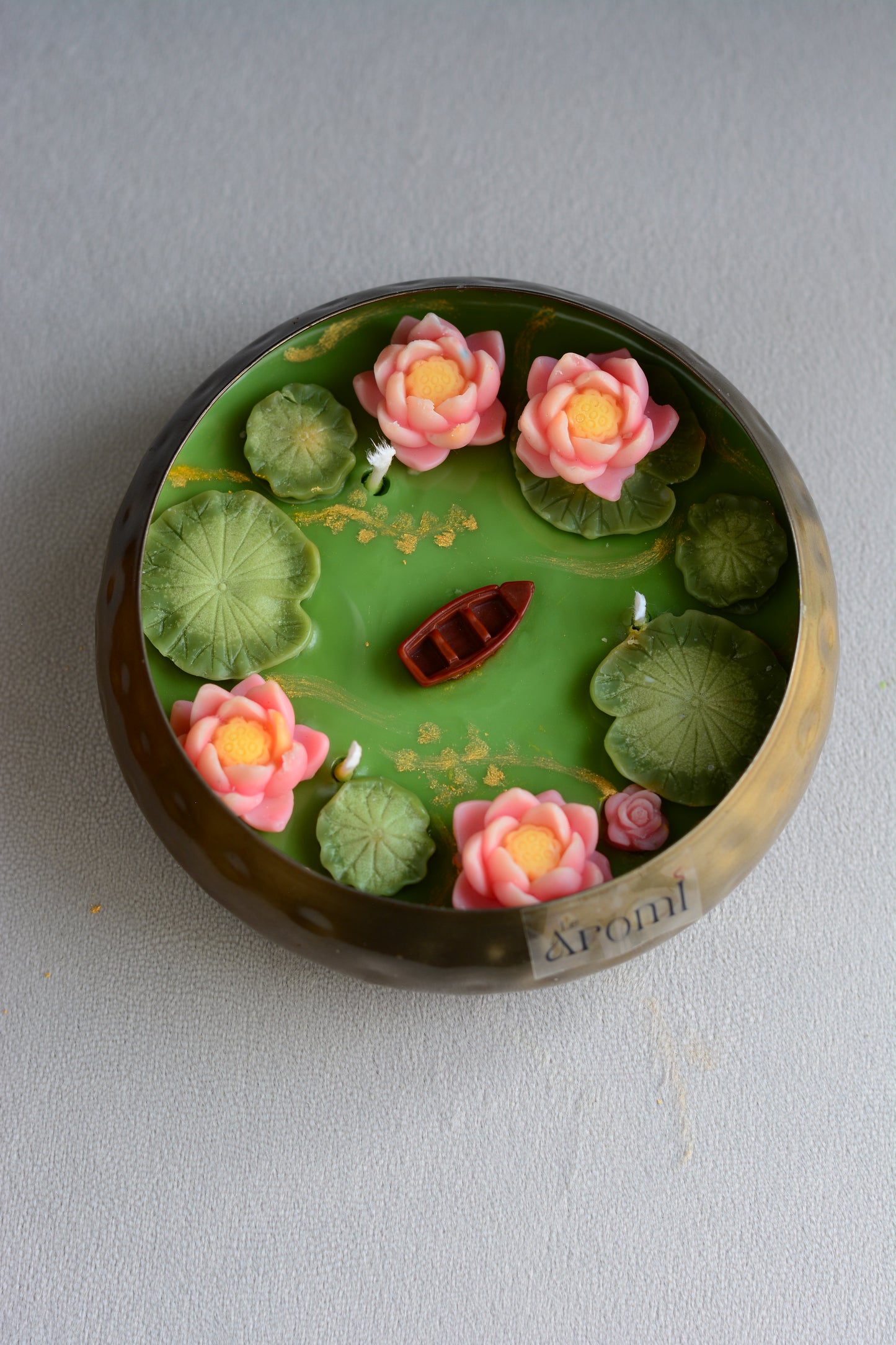 Lotus Pond Urli Candle
