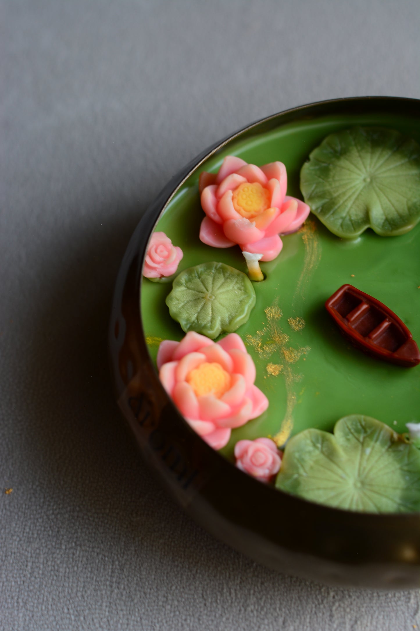 Lotus Pond Urli Candle